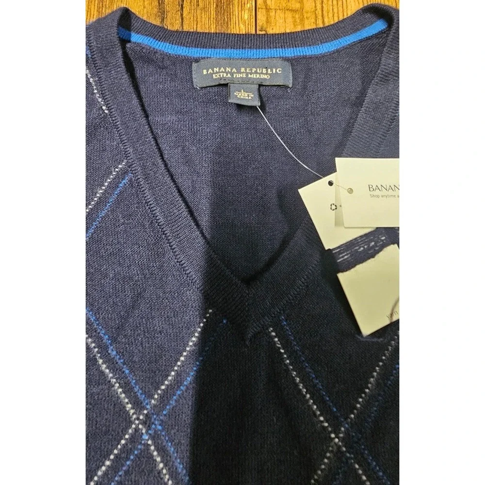 Banana Republic Extra Fine Merino Wool V-Neck Navy Men's Sweater Size Large NWT